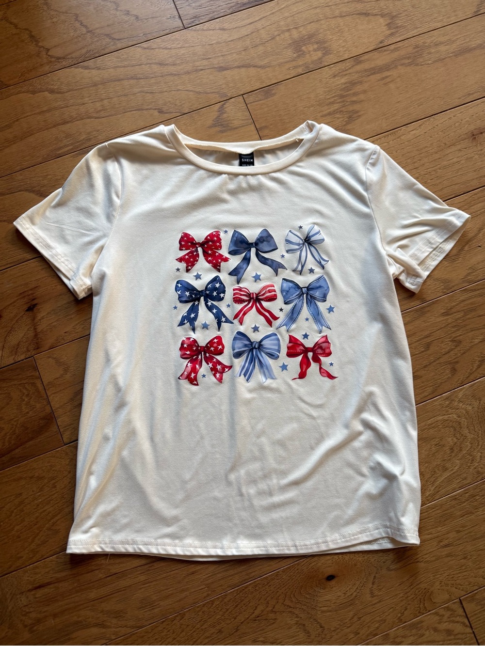 SHEIN Women’s Small Ivory Patriotic Bows Tee